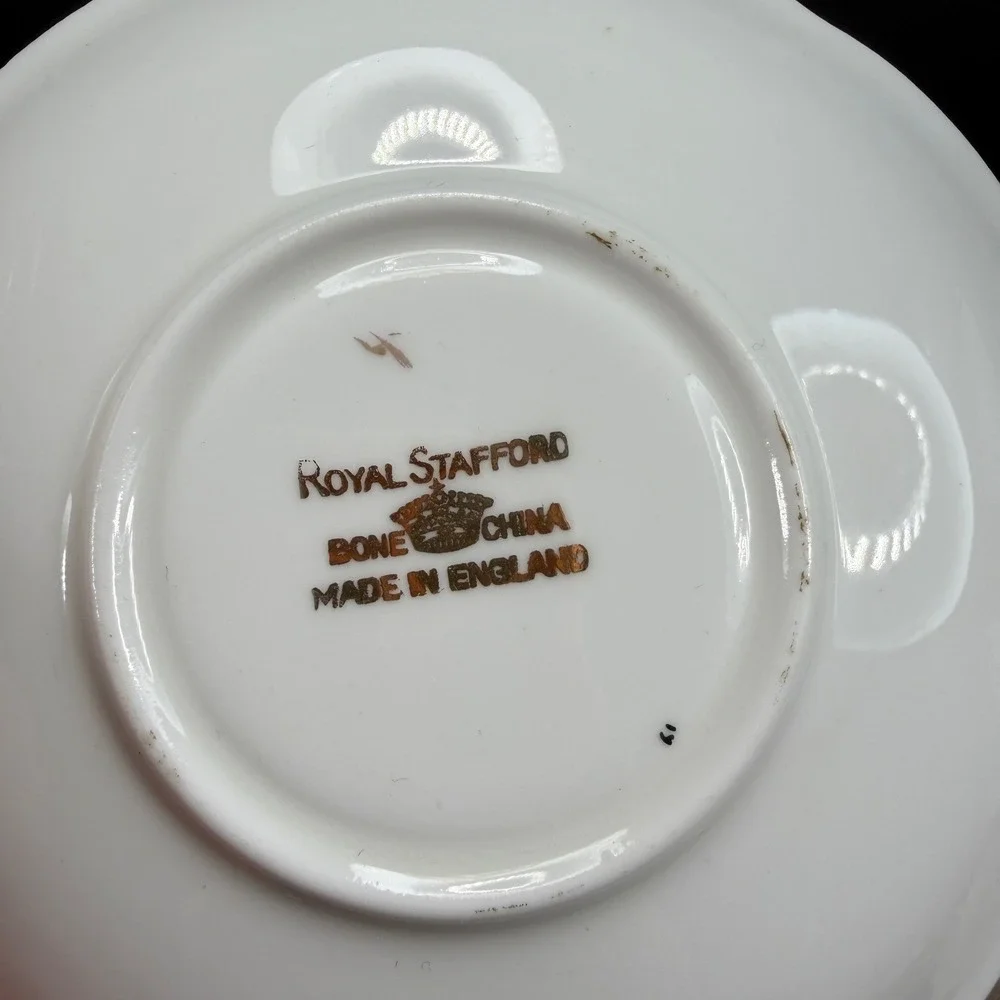Royal Stafford‎ Bone China Teacup and Saucer Set Floral Gold Gilt England 8163H